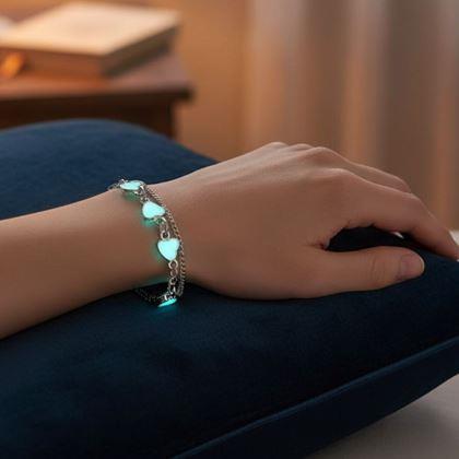 Kép valamiből Világító karkötő - szívek