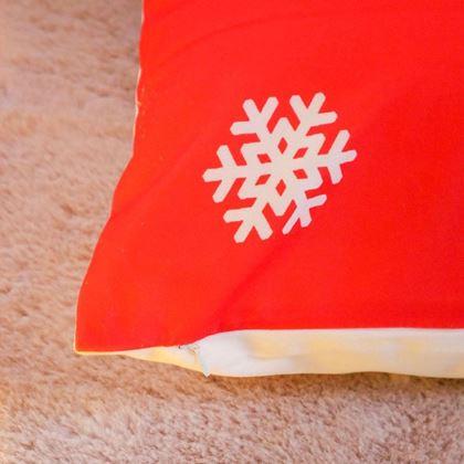 Kép valamiből Karácsonyi párnahuzat 40x40 cm  -  hópelyhek