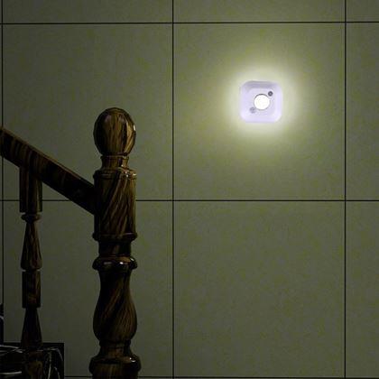 Kép valamiből Éjszakai LED lámpa elemmel és mozgásérzékelővel