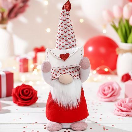 Kép valamiből Manó szívecskékkel