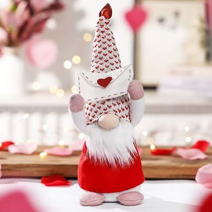 Kép valamiből Manó szívecskékkel