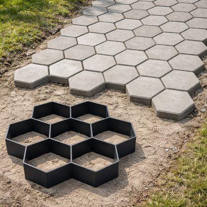 Kép valamiből Beton öntőforma sablon járdához 30x30 cm