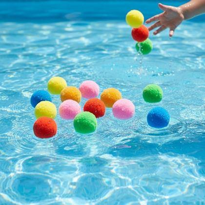 Kép valamiből Vízilabdák 12 db