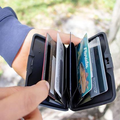 Kép valamiből Praktikus igazolvány- és fém kártyatartó - fekete