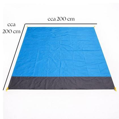 Kép valamiből Víz- és homokálló strandmatrac cövekekkel, 2x2 m, kék