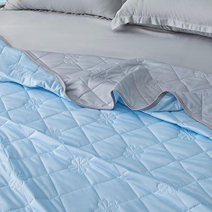 Kép valamiből Hűsítő takaró alváshoz