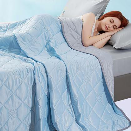 Kép valamiből Hűsítő takaró alváshoz