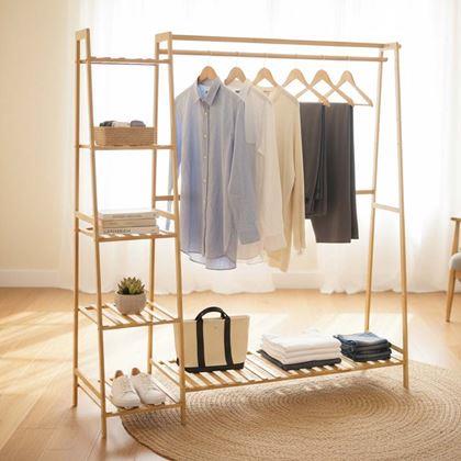 Kép valamiből Fából készült ruhatartó állvány polcokkal és akasztóval - 130 cm széles