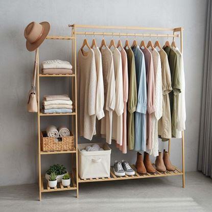 Kép Fából készült ruhatartó állvány polcokkal és akasztóval - 130 cm széles