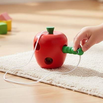 Kép Fából készült játék - kukacos alma