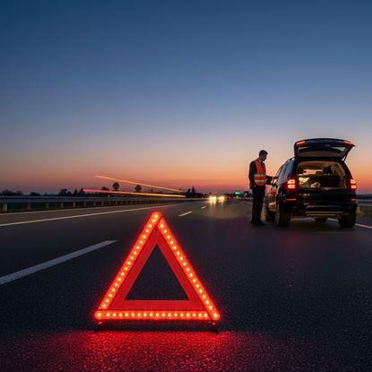 Kép LED világítással ellátott figyelmeztető háromszög
