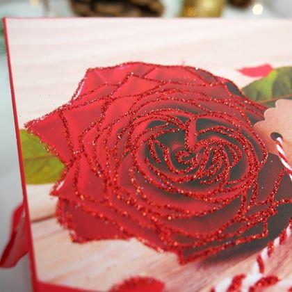 Kép valamiből Ajándékdoboz 15 cm  - valentin napi rózsa