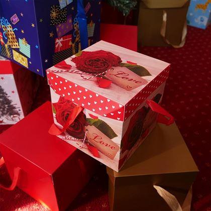 Kép valamiből Ajándékdoboz 15 cm  - valentin napi rózsa