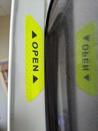 Kép valamiből Fényvisszaverő autós matricák 4 db  -  sárga