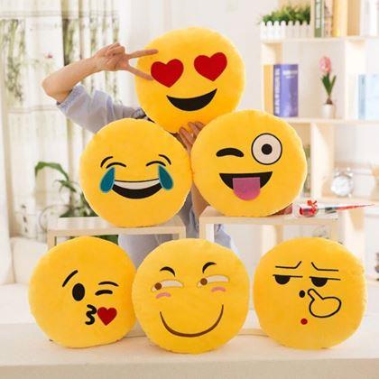 Kép valamiből Emoji párna  -  szerelmes