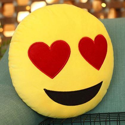 Kép valamiből Emoji párna  -  szerelmes