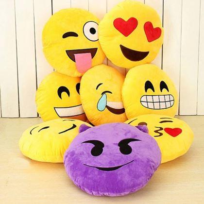 Kép valamiből Emoji párna  -  szerelmes
