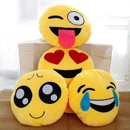 Kép valamiből Emoji párna  -  szerelmes