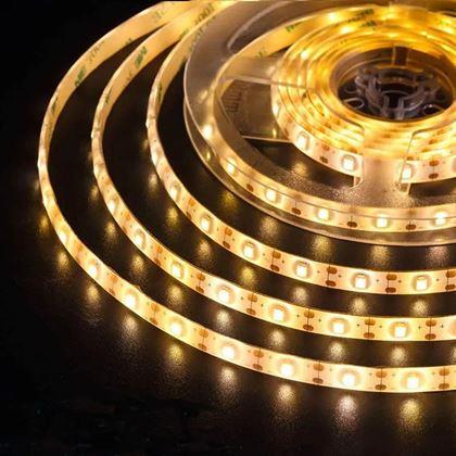 Kép valamiből Napelemes LED szalag 3 m  -  meleg fehér