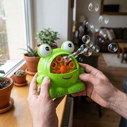 Kép valamiből Buborékfújó béka