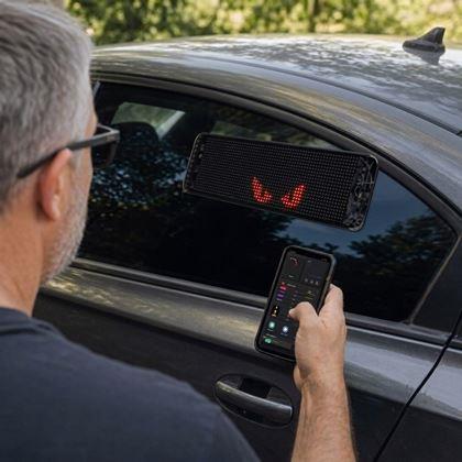 Kép valamiből LED kijelző autóba applikációval