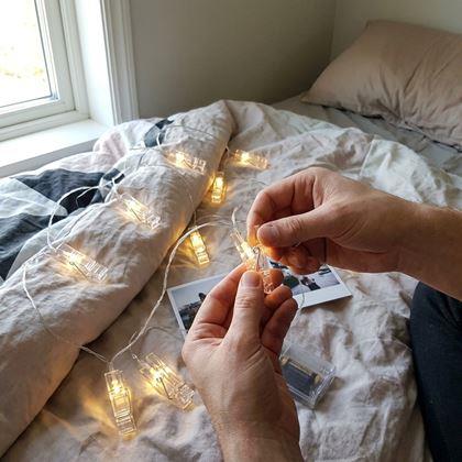 Kép valamiből Csipesz alakú LED lámpa